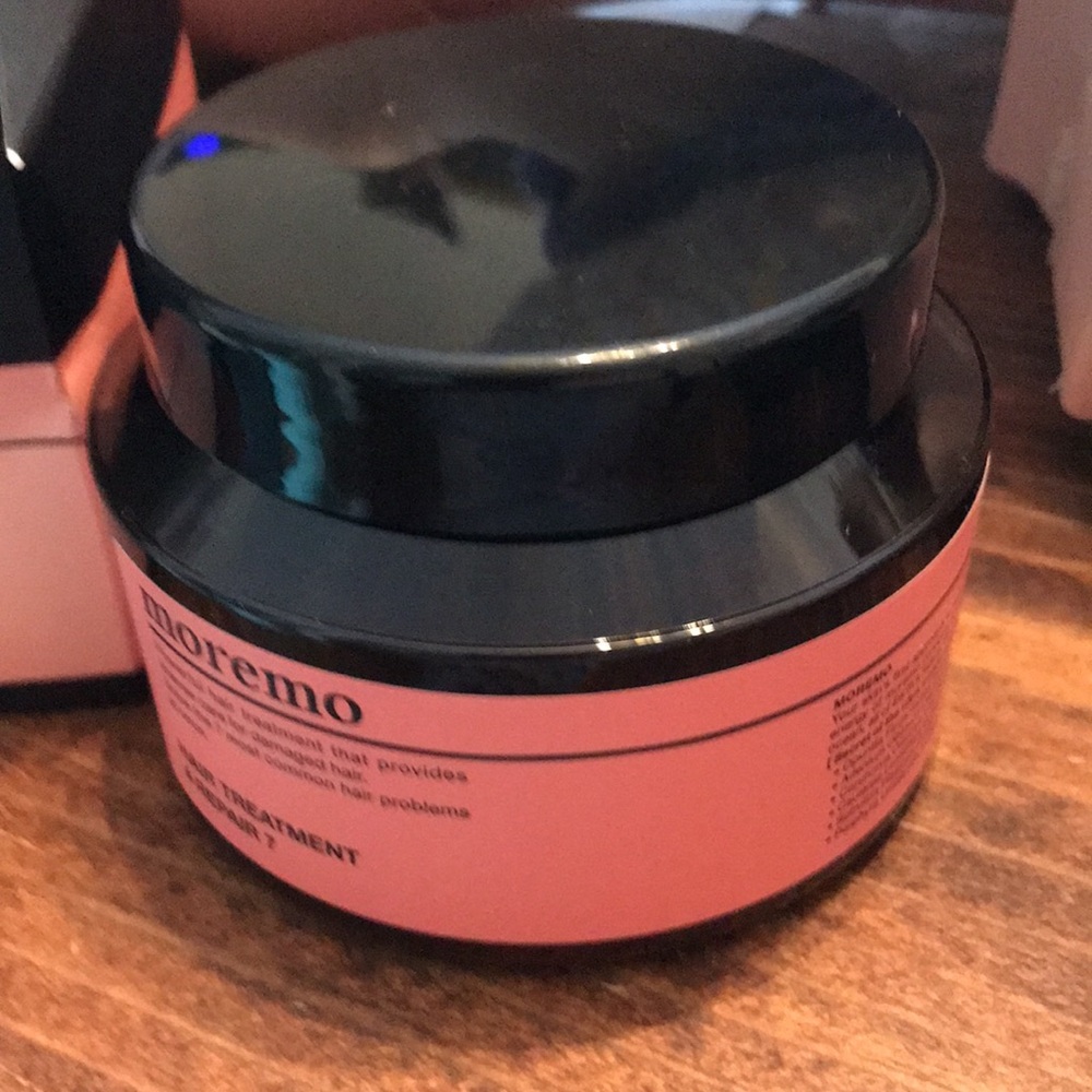 Moreno hair treatment - Picture 2 of 4
